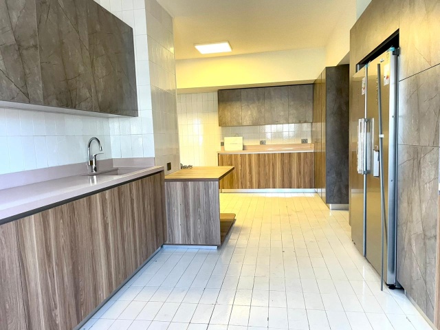 Achrafieh, 4 Bedrooms Bedrooms, ,3 BathroomsBathrooms,Apartment,For Rent,3,1383