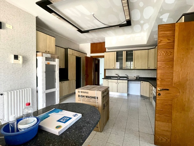 Baabda, Baabda, 4 Bedrooms Bedrooms, ,2 BathroomsBathrooms,Apartment,For Rent,2,1388